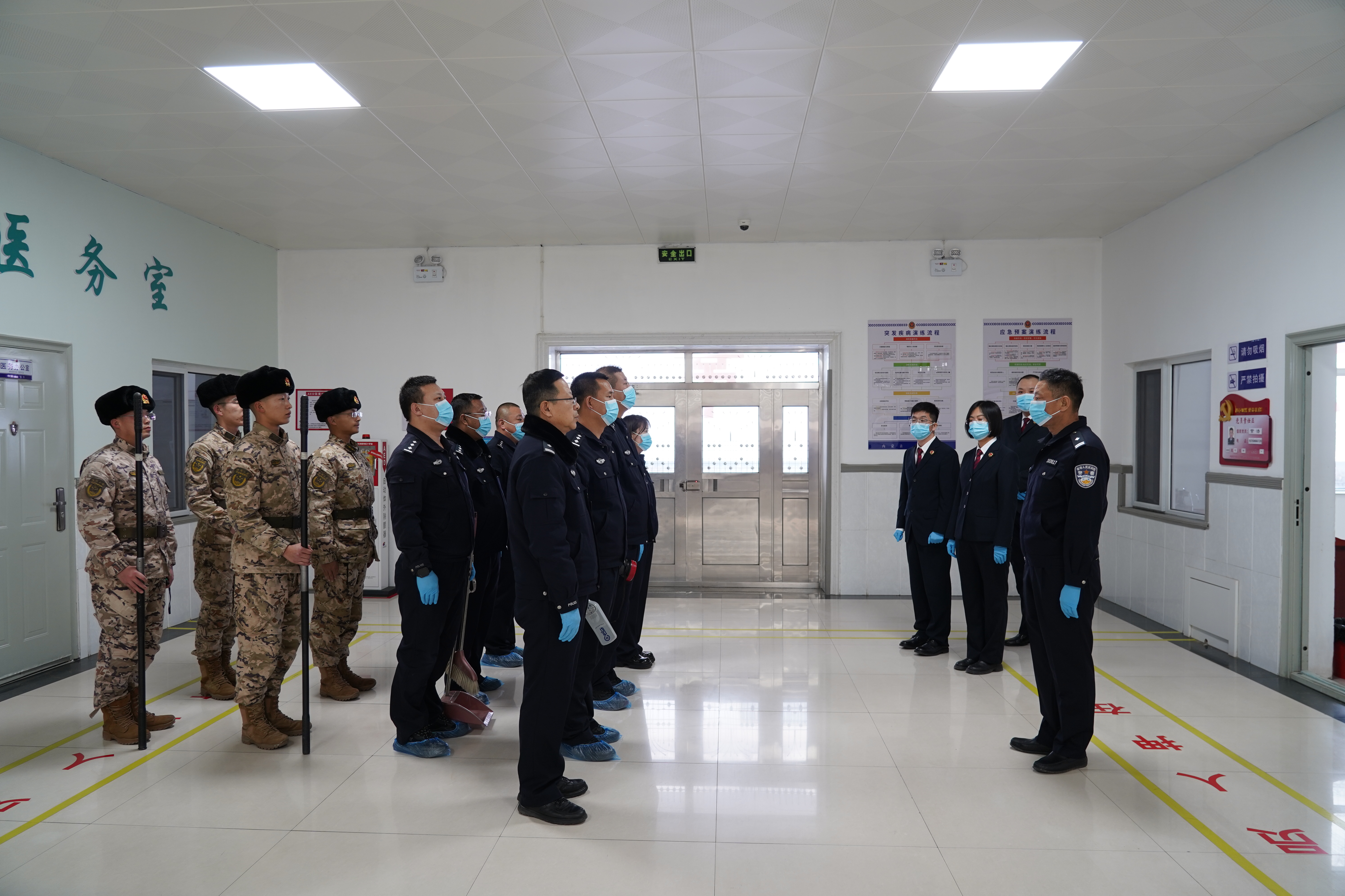 ��������������Ժ��ͬ���������侯�жӿ�չ��ǰ��ȫ��������